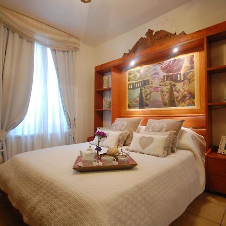 The Right Place 4U Domus Savelli Boutique Apartment Roma Exterior foto